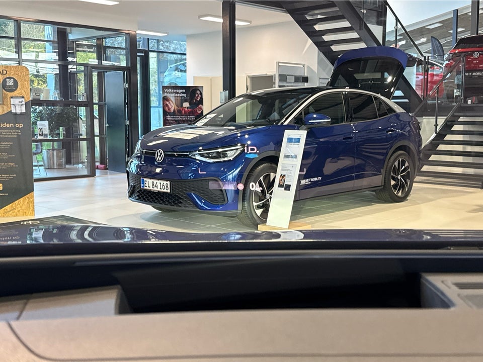 VW ID.4 77 Pro Performance Tech 5d