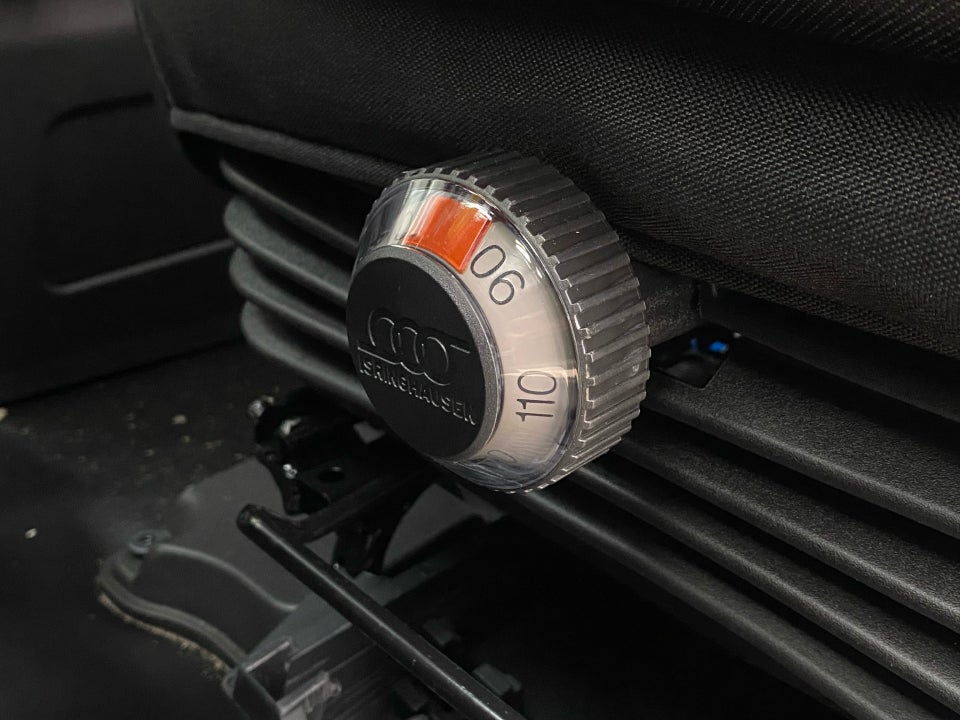 Iveco Daily 3,0 35S18 4100mm Box m/lift AG8