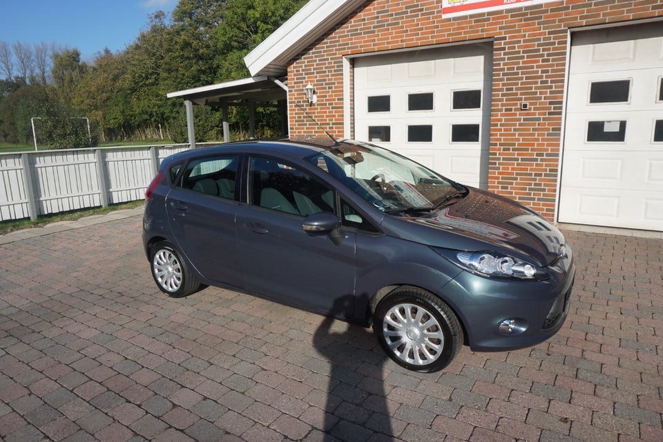 Ford Fiesta 1,25 60 Ambiente 5d