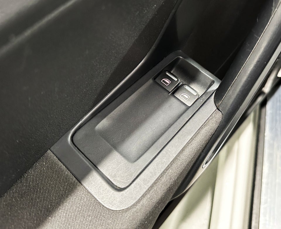 VW The Beetle 1,4 TSi 160 Design 2d