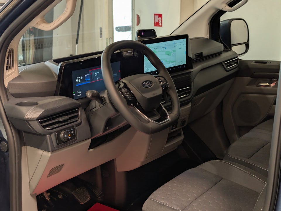 Ford E-Transit Custom 320 L1 71 Limited