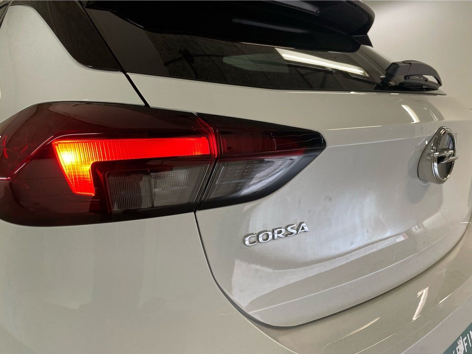 Opel Corsa 1,2 T 100 Elegance Sky 5d