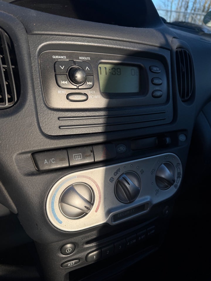 Toyota Yaris Verso 1,4 D-4D Luna 5d