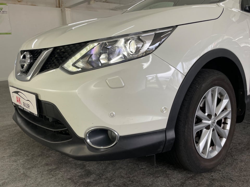 Nissan Qashqai 1,6 dCi 130 Tekna X-tr. 5d