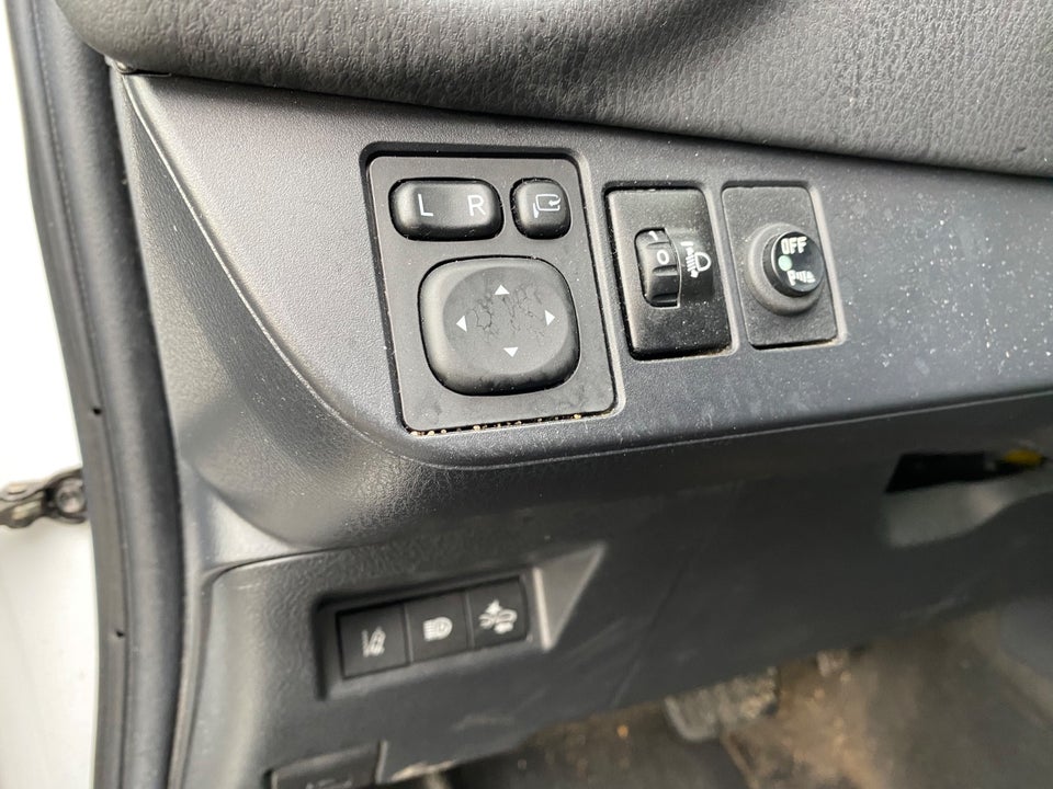 Toyota Yaris 1,5 Hybrid H1 e-CVT Van 5d