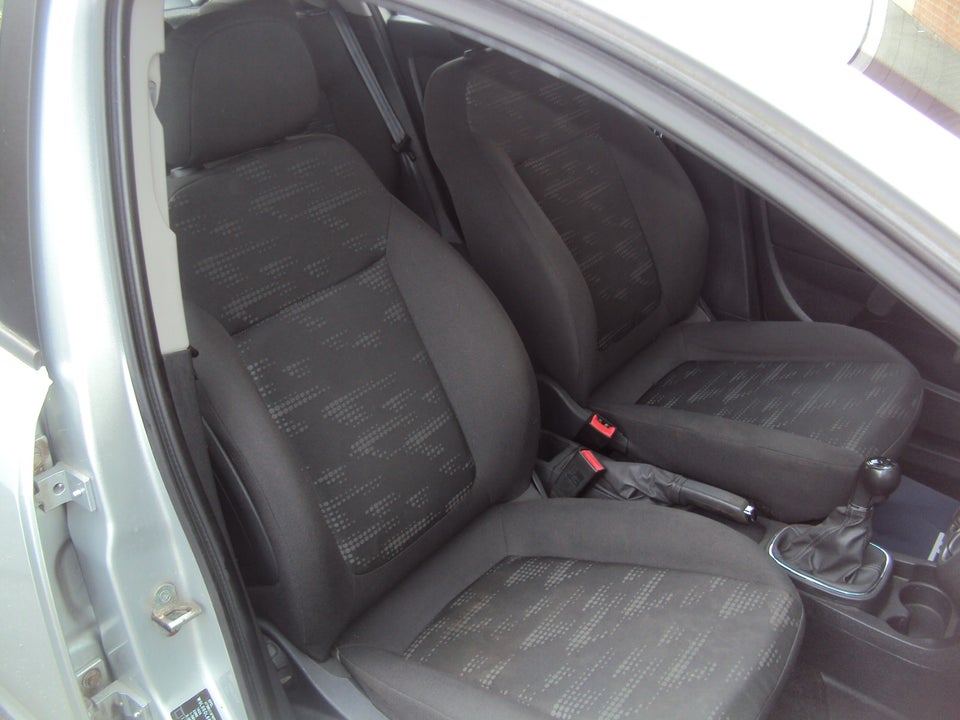 Opel Corsa 1,2 16V Cool 5d