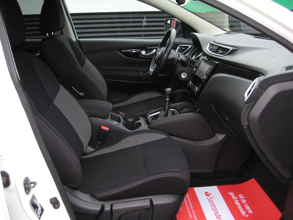 Nissan Qashqai 1,2 Dig-T 115 N-Connecta 5d