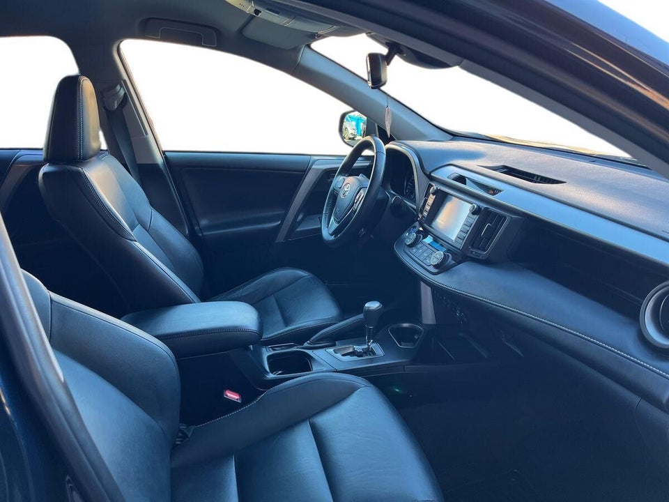 Toyota RAV4 2,5 Hybrid H3 Selected MDS 5d