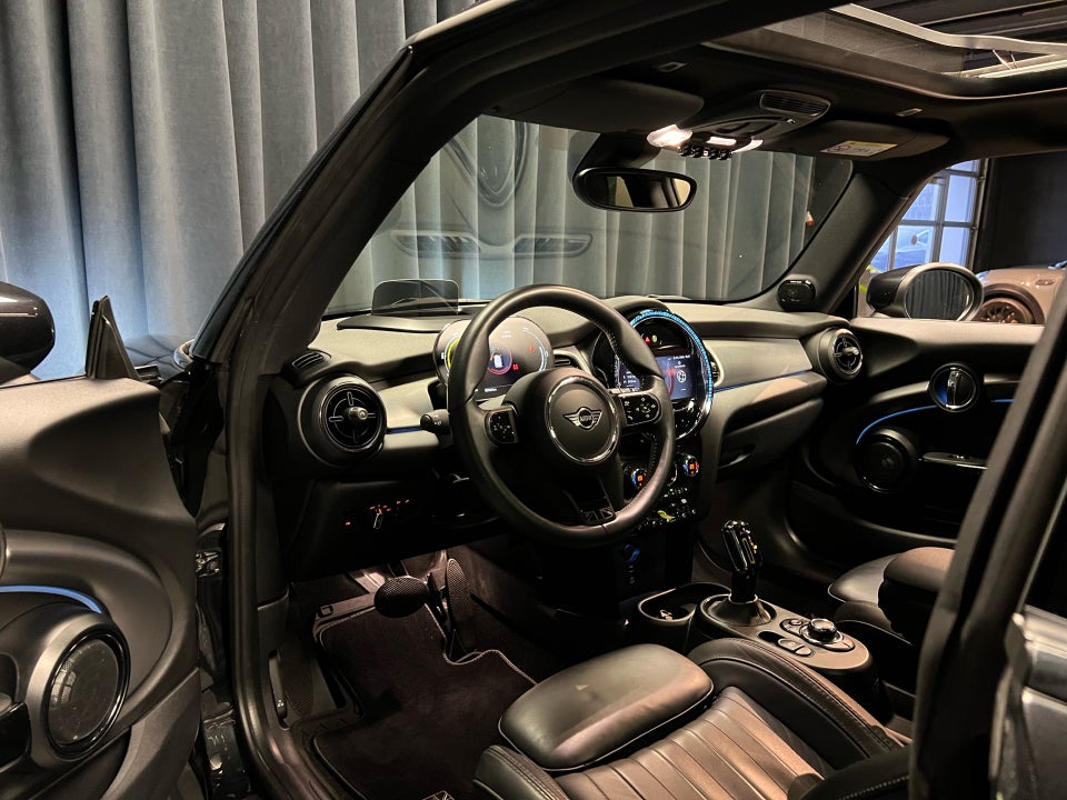 MINI Cooper SE Yours Trim 3d