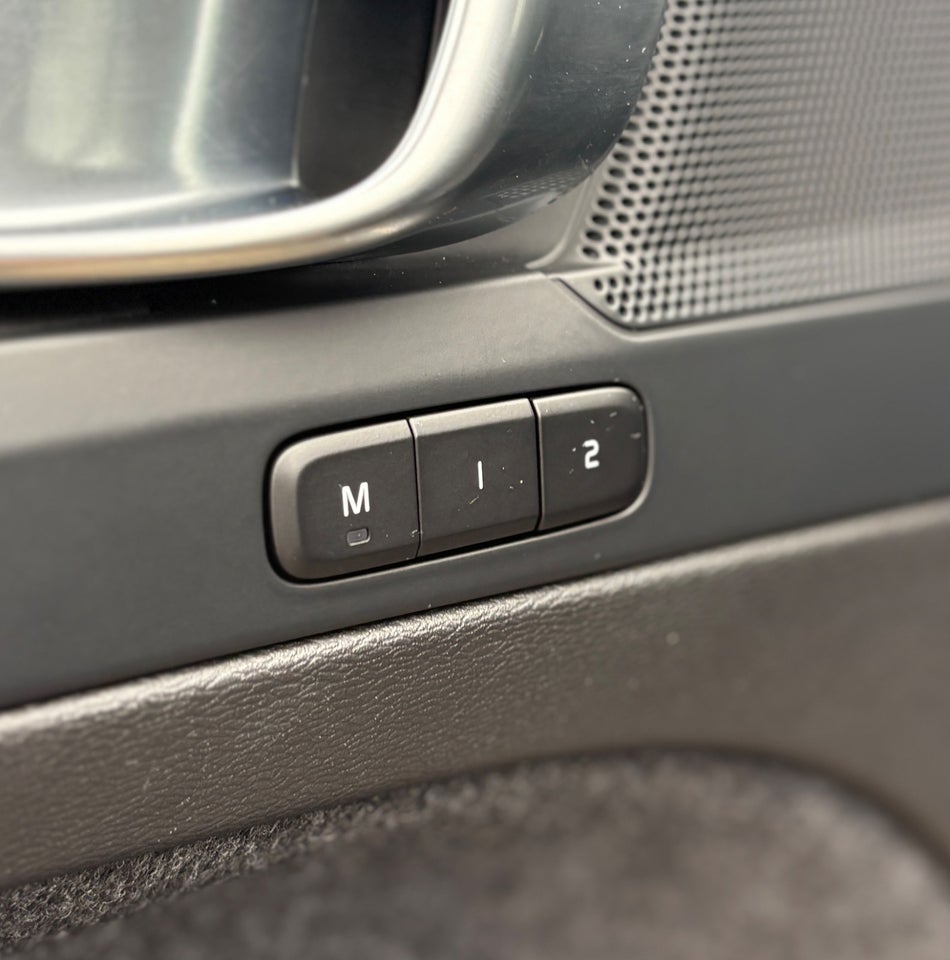 Volvo XC40 P6 ReCharge Plus 5d