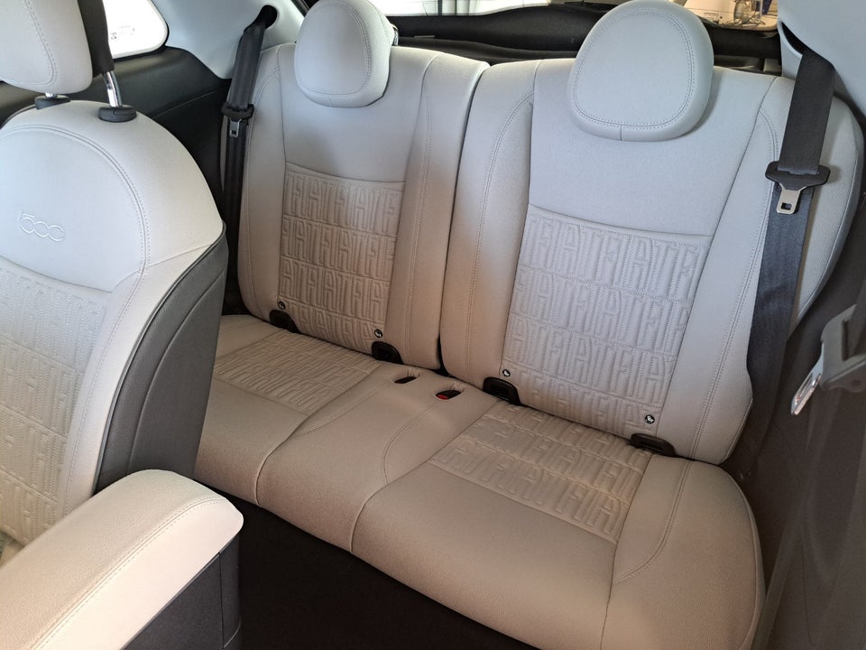 Fiat 500e 42 la Prima 3d