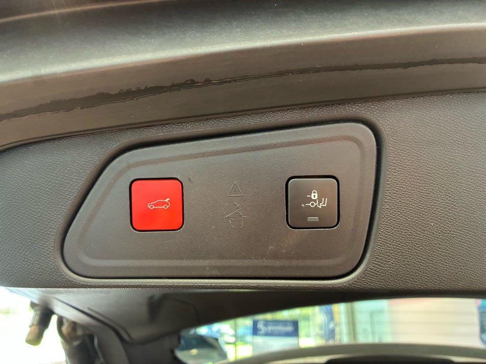 Peugeot 3008 1,6 Hybrid Allure Pack Limited EAT8 5d