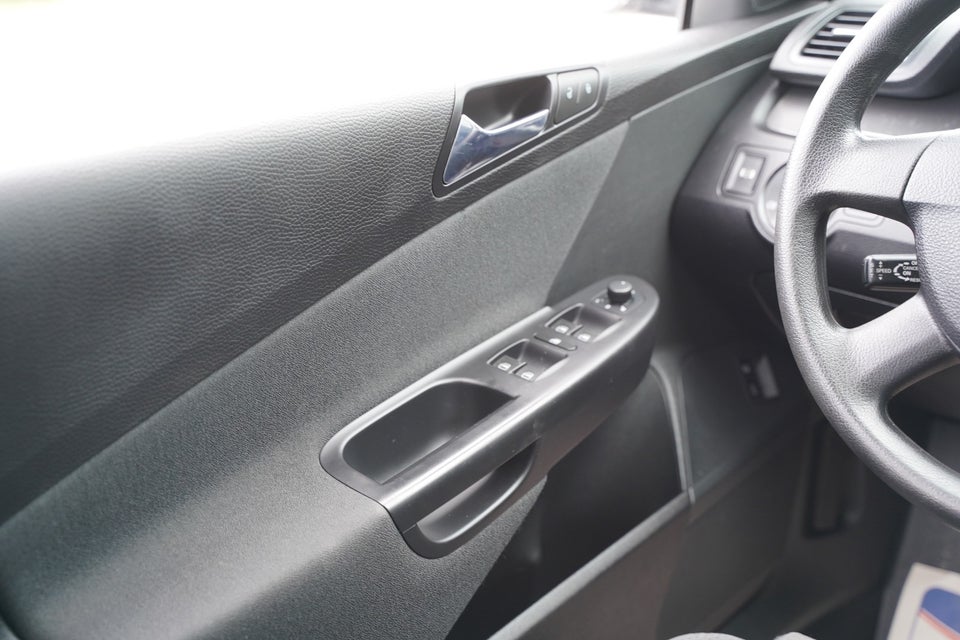 VW Passat 1,6 FSi Comfortline Variant 5d