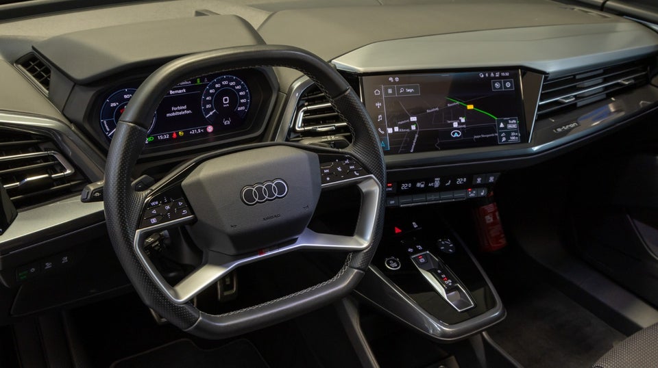 Audi Q4 e-tron 45 S-line 5d