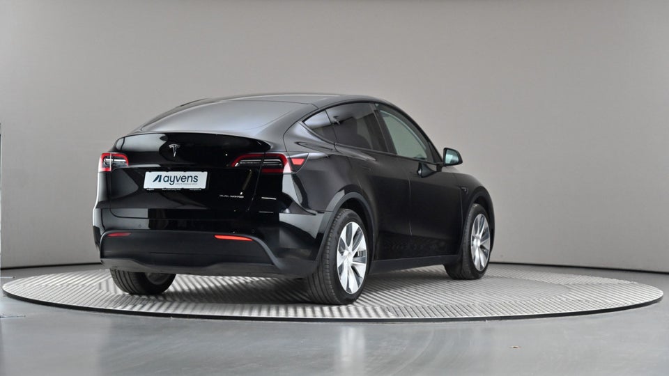 Tesla Model Y Long Range AWD 5d
