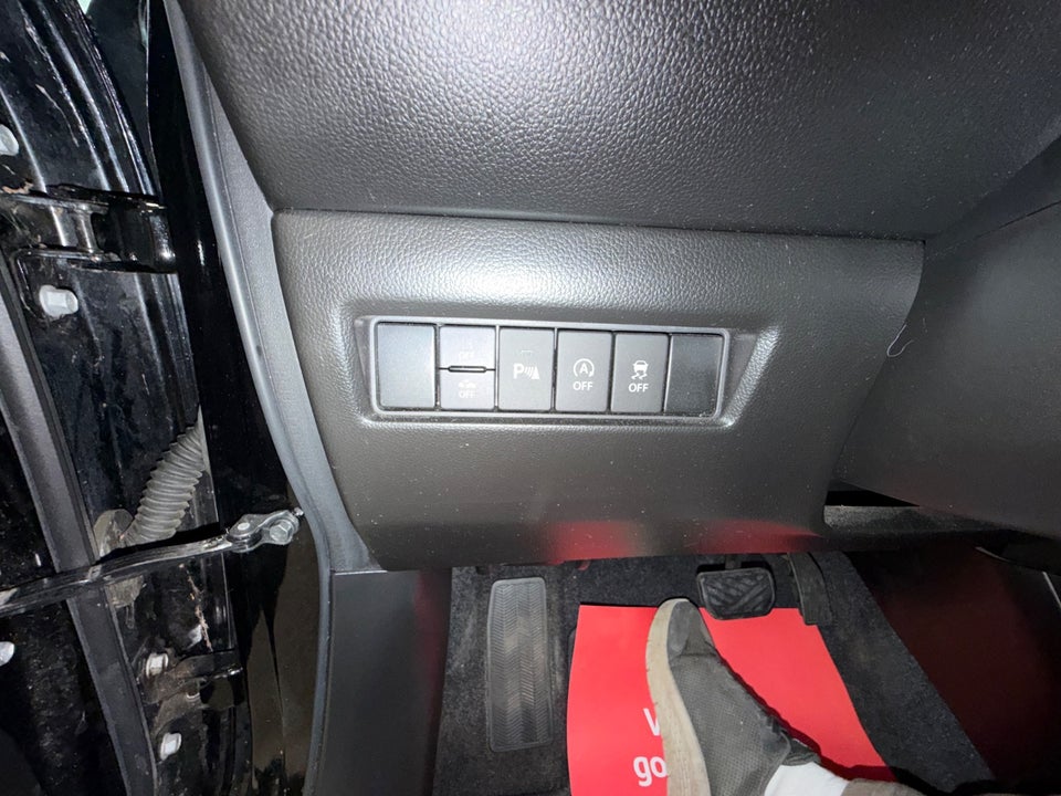 Suzuki Swift 1,2 mHybrid Exclusive CVT 5d