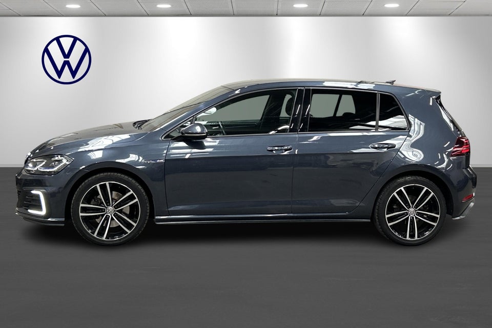VW Golf VII 1,4 GTE DSG 5d