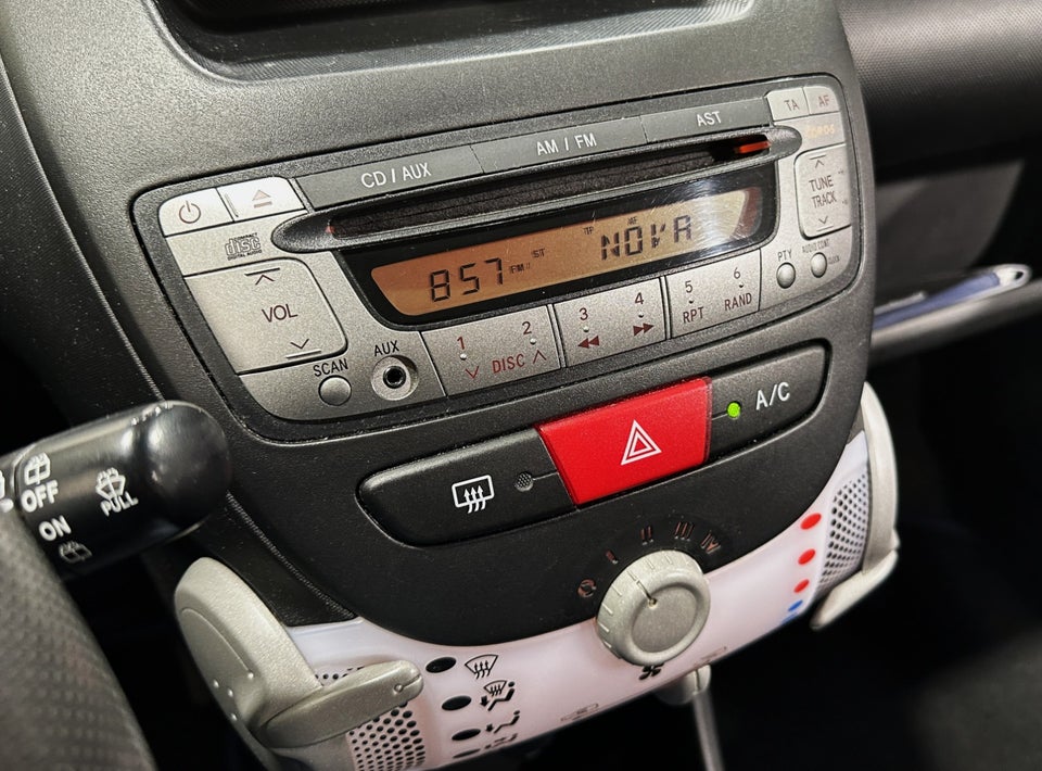 Peugeot 107 1,0 Active 5d