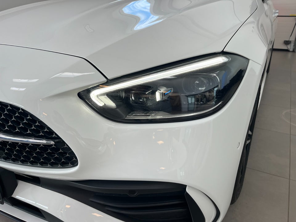Mercedes C300 e 2,0 AMG Line stc. aut. 5d