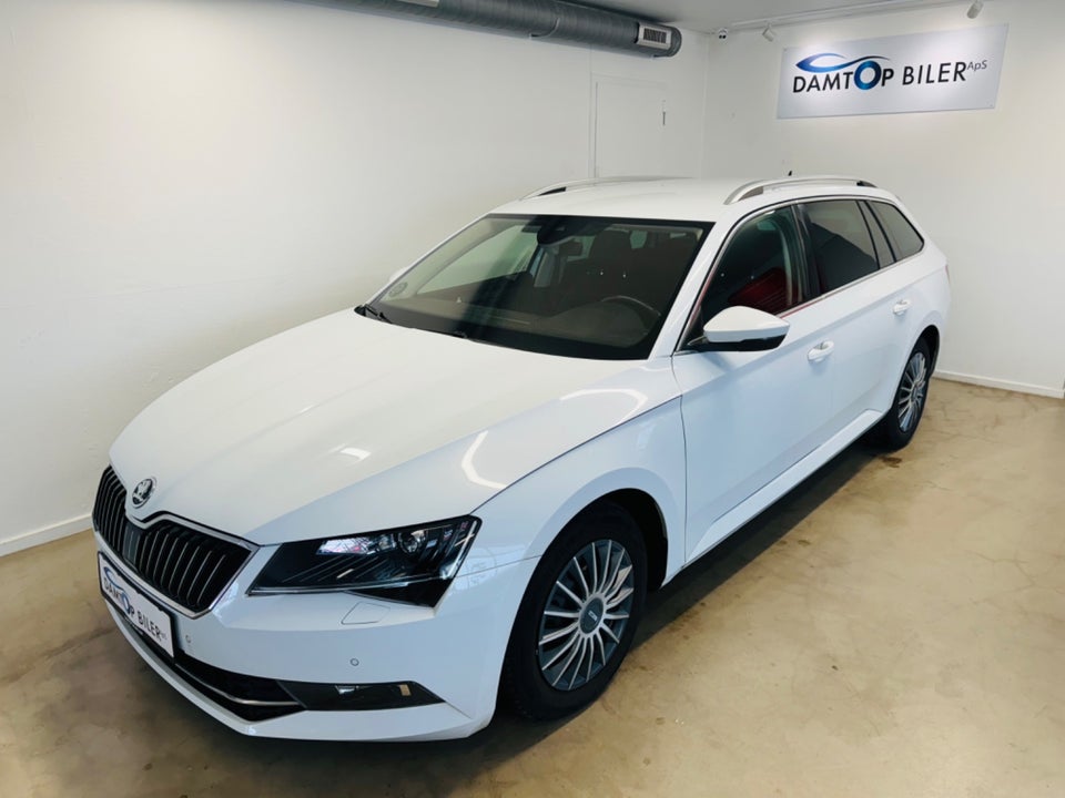 Skoda Superb 2,0 TDi 150 Style Combi DSG 5d