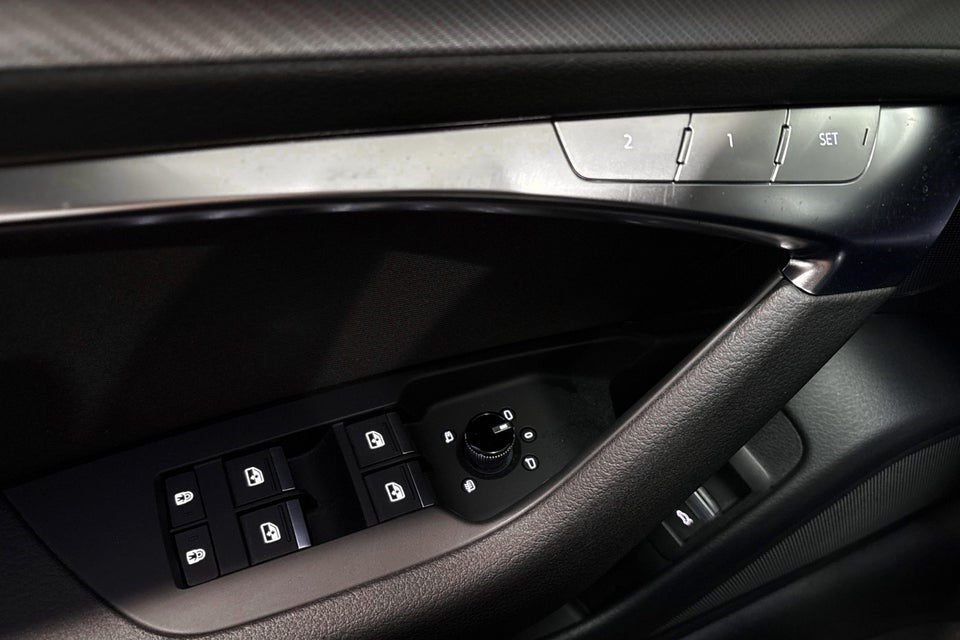 Audi A6 50 TFSi e Sport Prestige Avant quattro S-tr. 5d