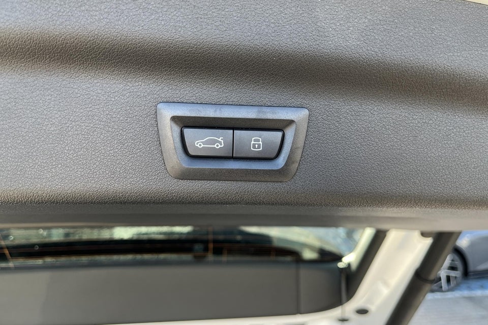 BMW iX1 eDrive20 M-Sport 5d