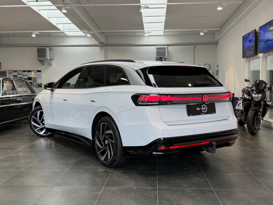 VW ID.7 77 Style Tourer 5d