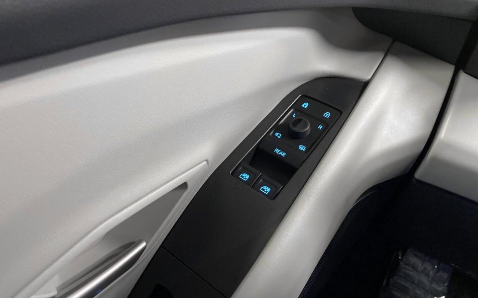 Ford Explorer 82 Premium Extended Range 5d