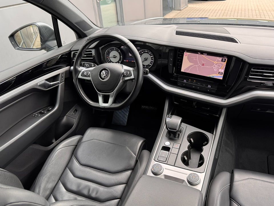 VW Touareg 3,0 TDi 286 aut. 4Motion 5d