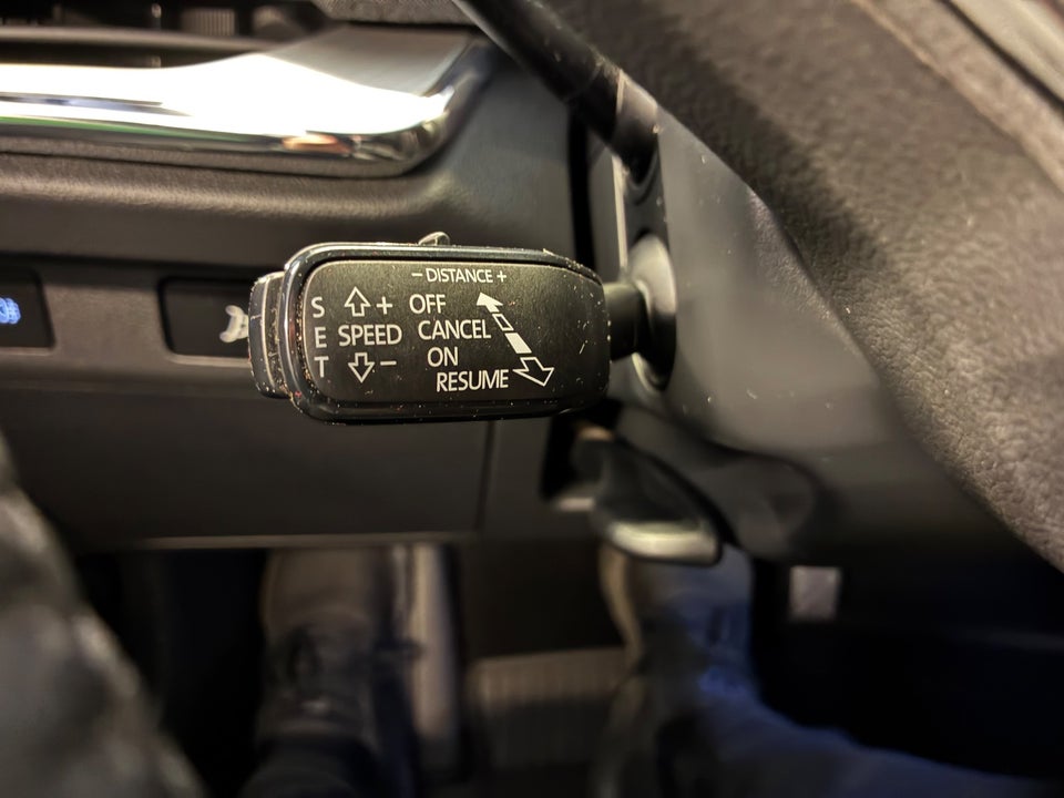 Skoda Enyaq 60 iV Plus 5d