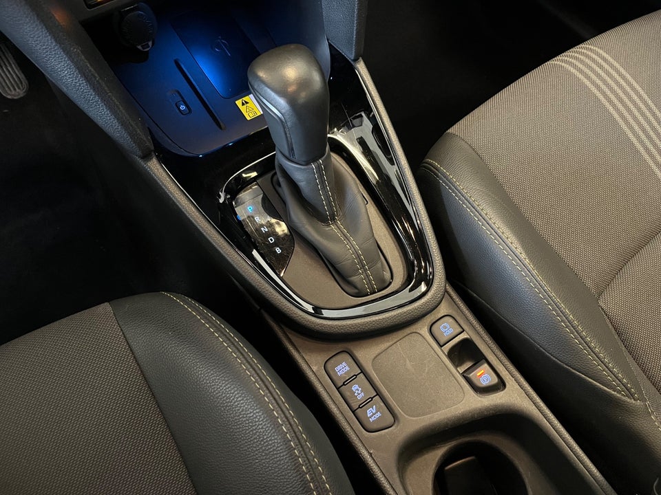 Toyota Yaris Cross 1,5 Hybrid Adventure Tech+ e-CVT 5d