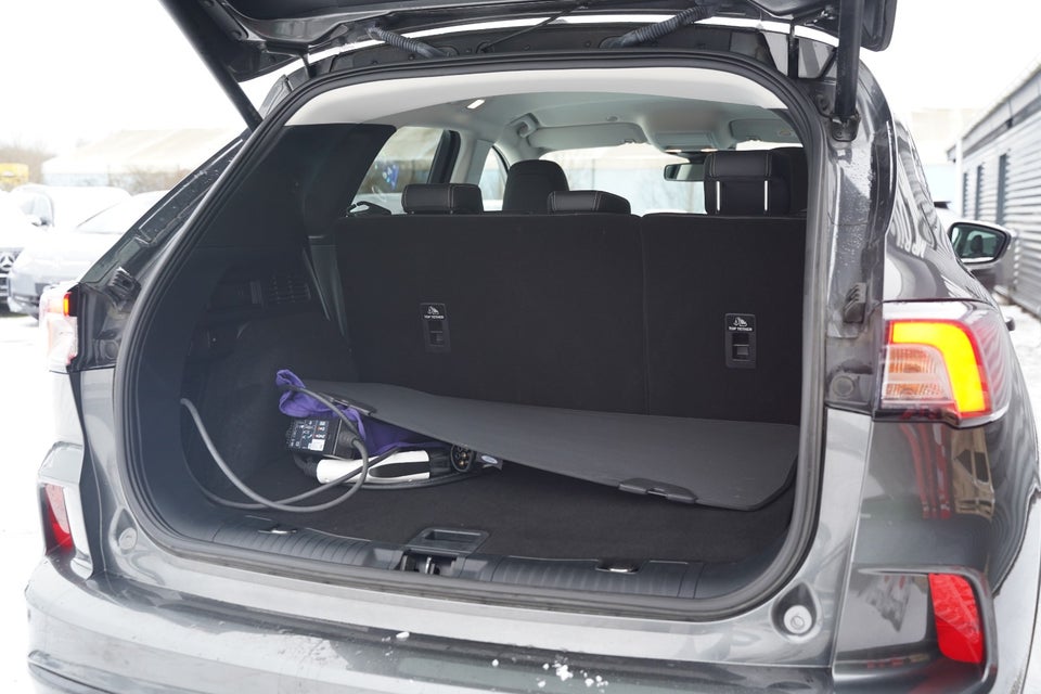 Ford Kuga 2,5 PHEV Vignale CVT 5d