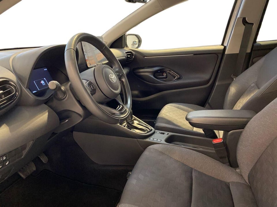 Toyota Yaris 1,5 Hybrid Style Technology e-CVT 5d