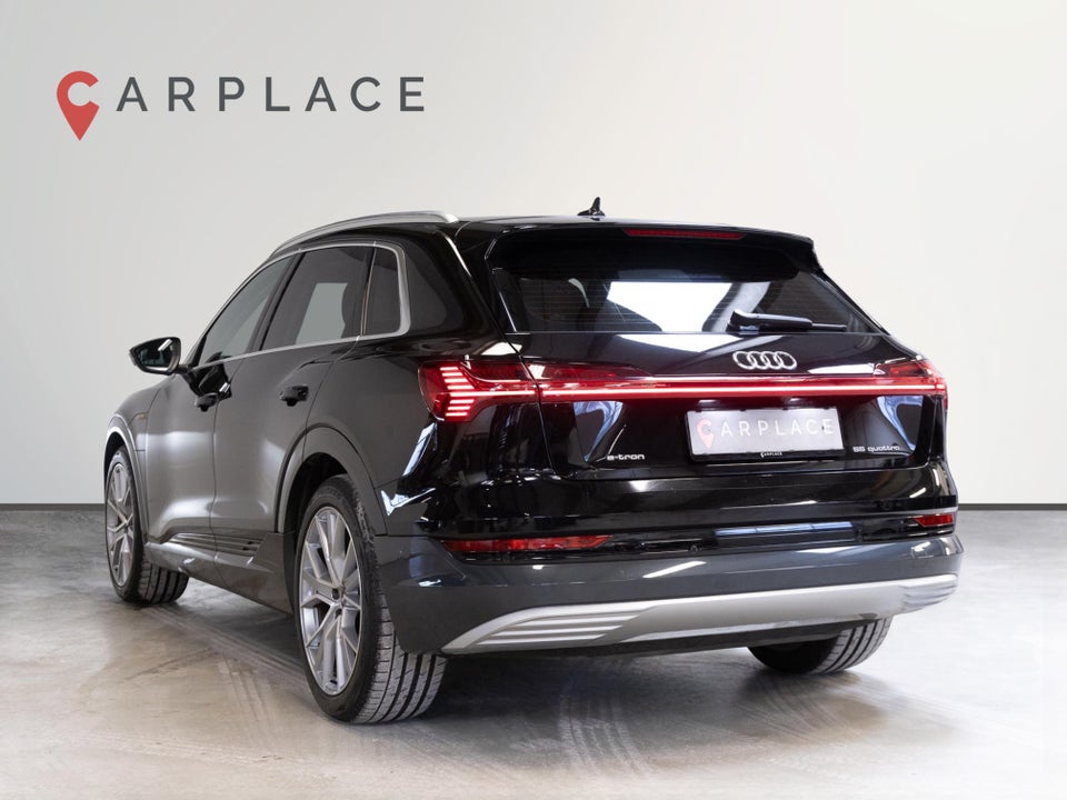 Audi e-tron 55 quattro 5d