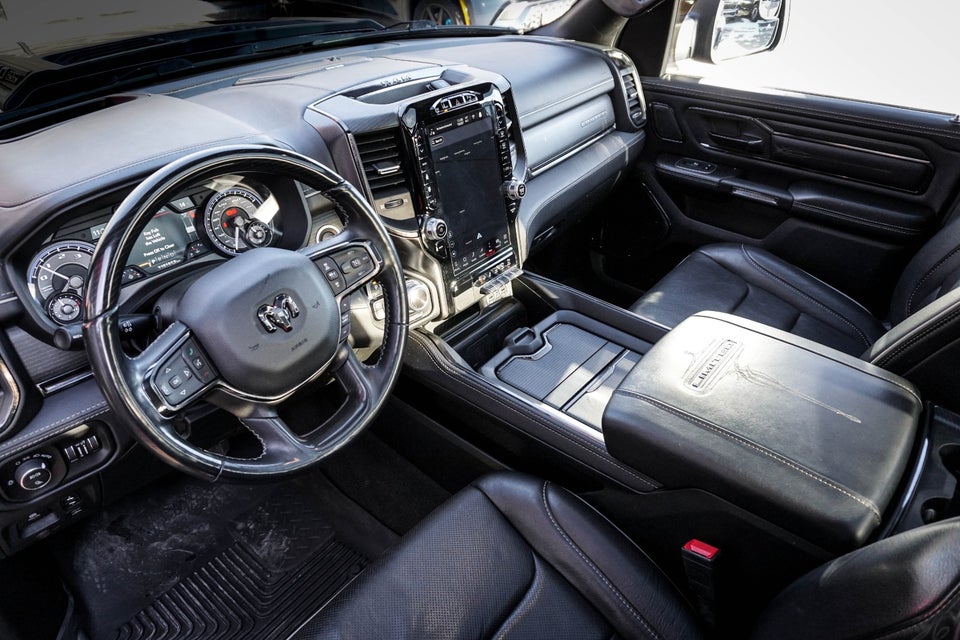 Dodge RAM 1500 5,7 V8 Hemi Limited Night aut. 4d