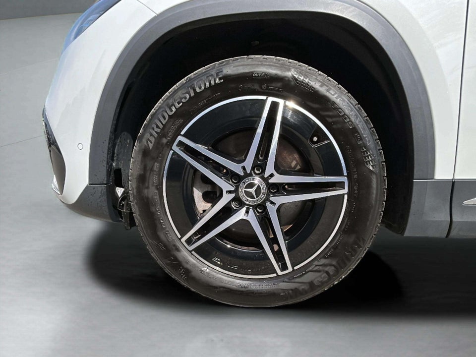 Mercedes EQA350 AMG Line 4Matic 5d