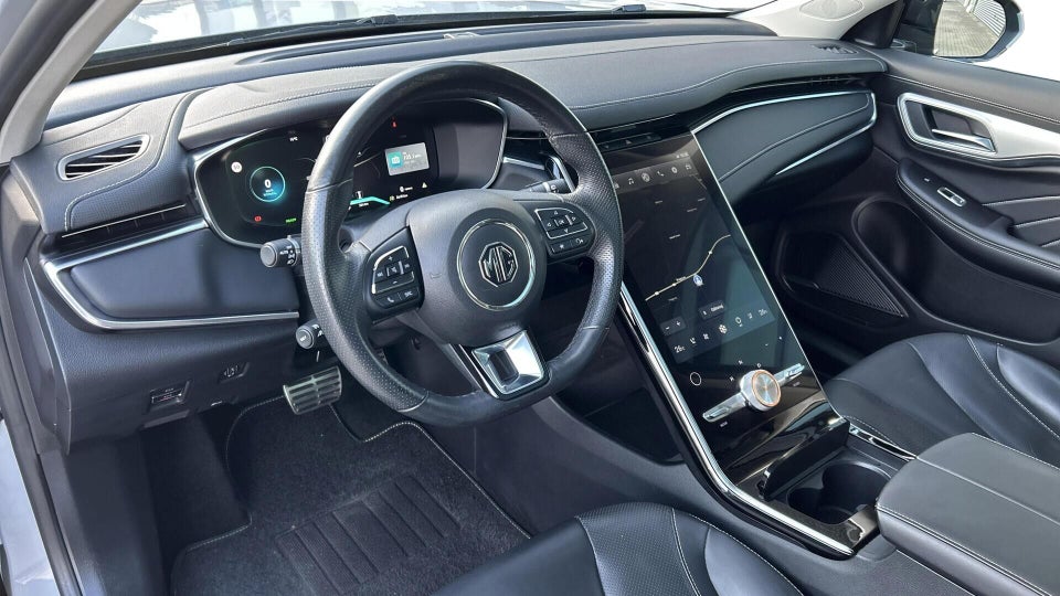 MG Marvel R Luxury 5d