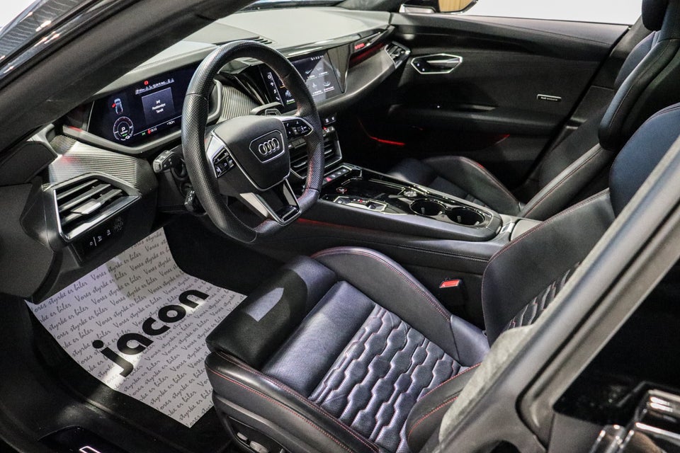 Audi e-tron GT quattro 4d