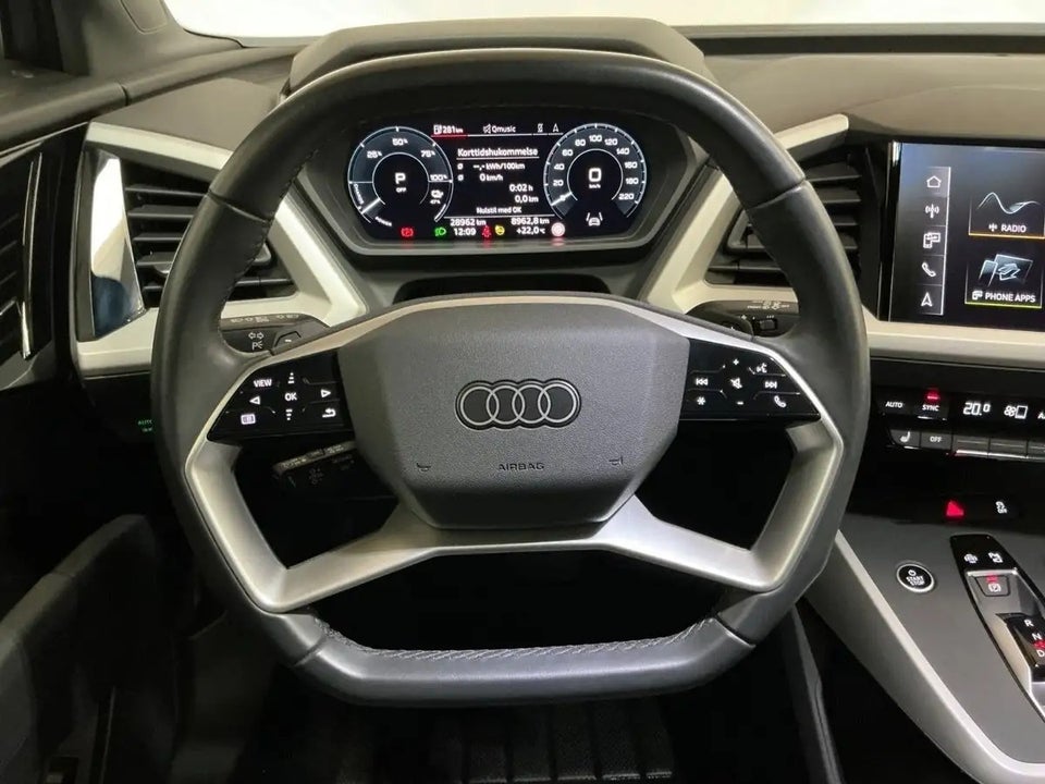 Audi Q4 e-tron 45 S-line 5d