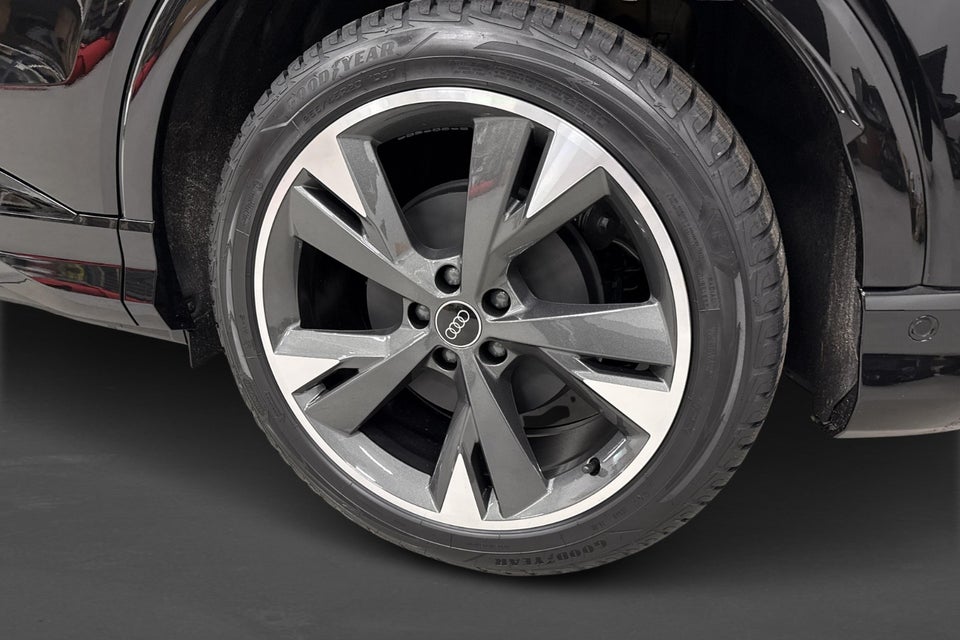 Audi Q4 e-tron 45 S-line Edition 5d