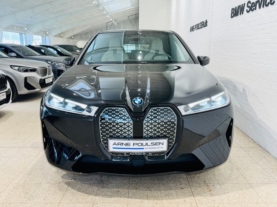 BMW iX xDrive40 Supercharged 5d