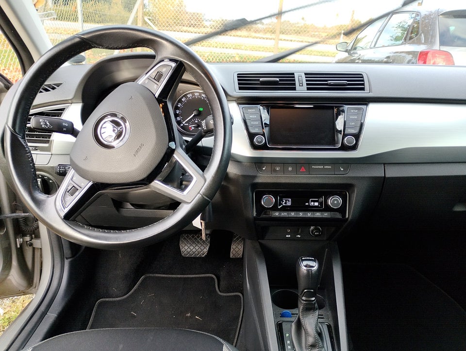 Skoda Fabia 1,0 TSi 110 Ambition Combi DSG 5d