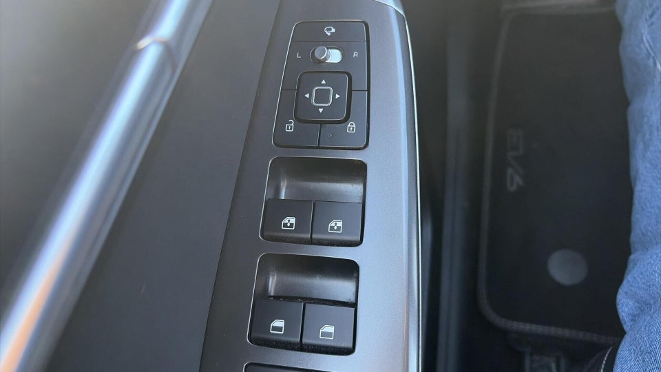 Kia EV6 77 Long Range Upgrade 5d