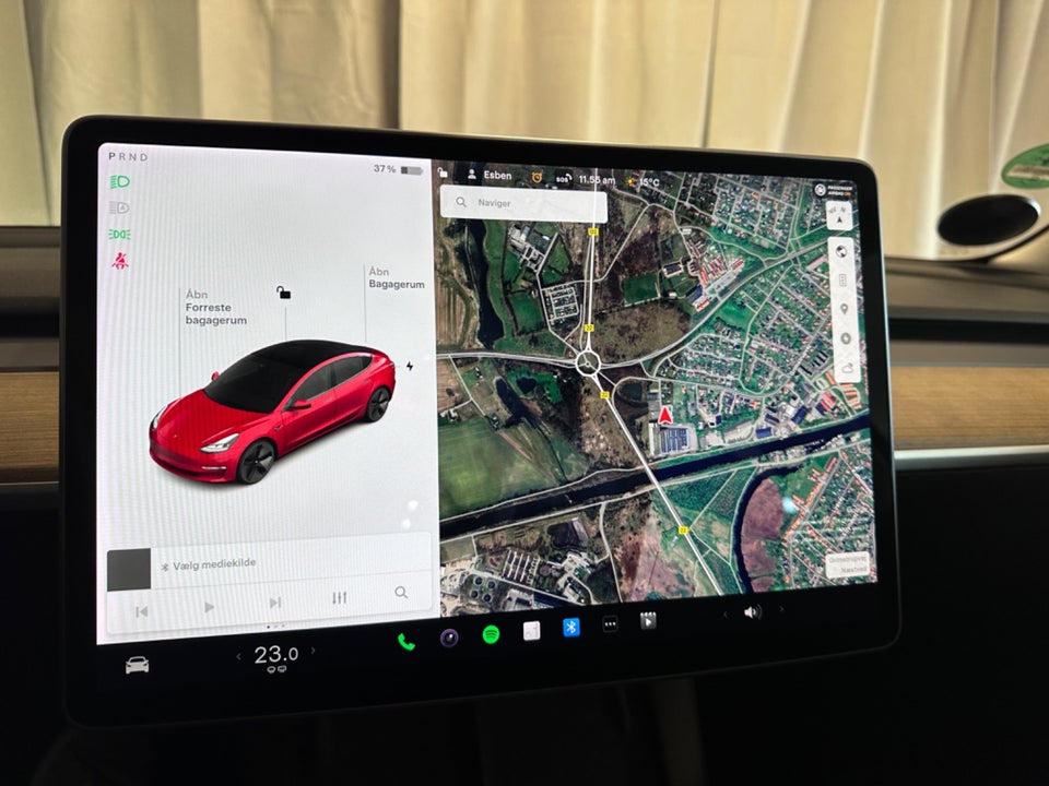Tesla Model 3 Standard Range+ RWD 4d
