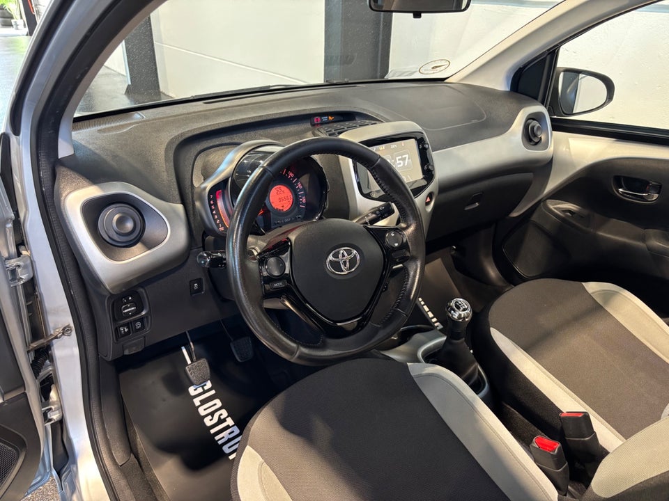 Toyota Aygo 1,0 VVT-i x-sky II 5d