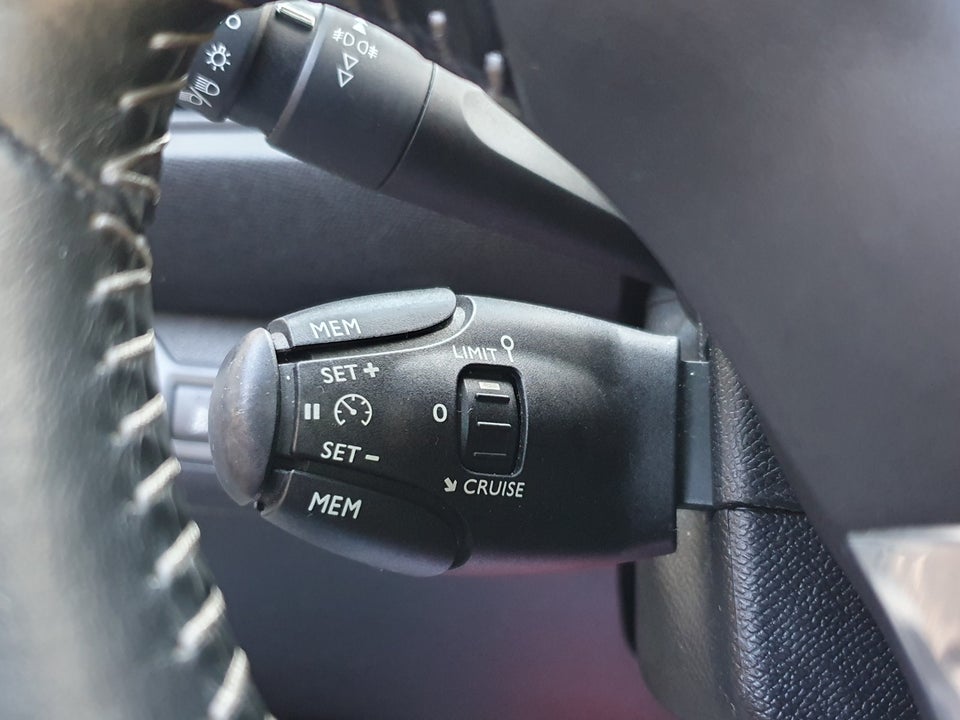 Peugeot 308 1,6 e-HDi 116 Allure 5d