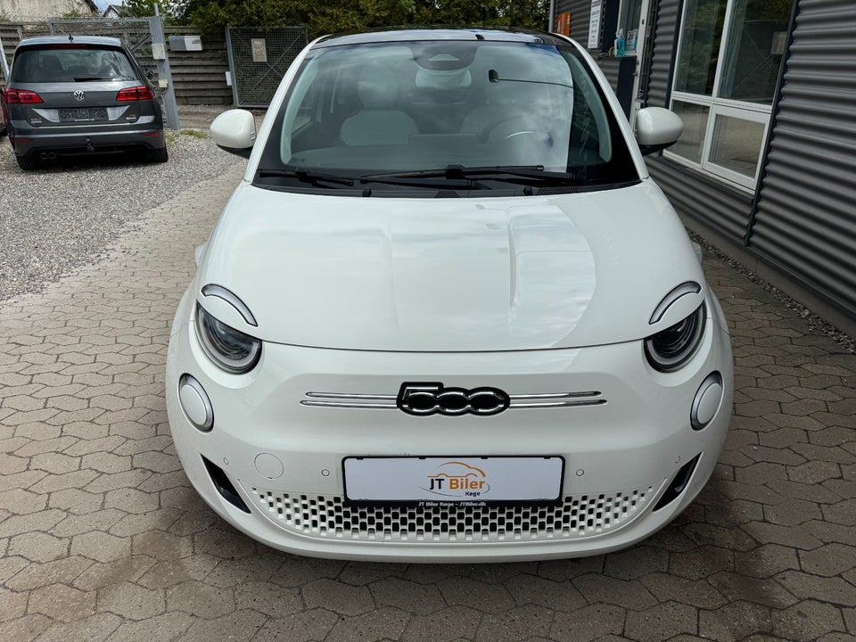 Fiat 500e Icon Sky 3d