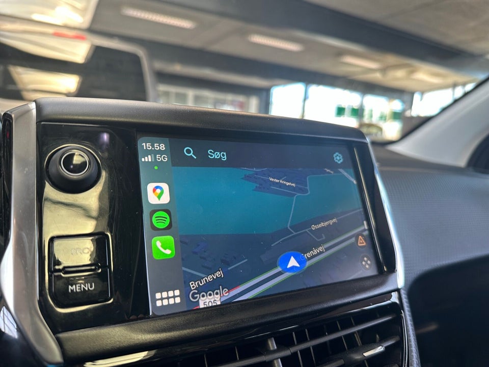 Peugeot 208 1,5 BlueHDi 100 Privé 5d