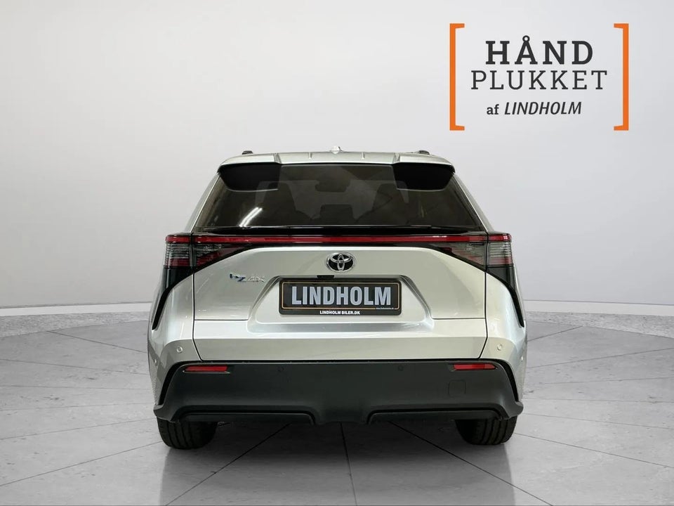 Toyota bZ4X Executive 5d