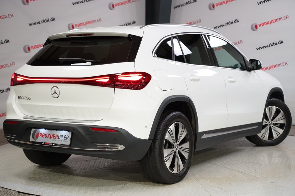 Mercedes EQA250 Progressive 5d